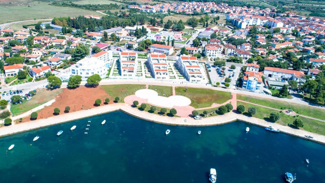 The Garden Palace Umag By Locap Group Exteriör bild