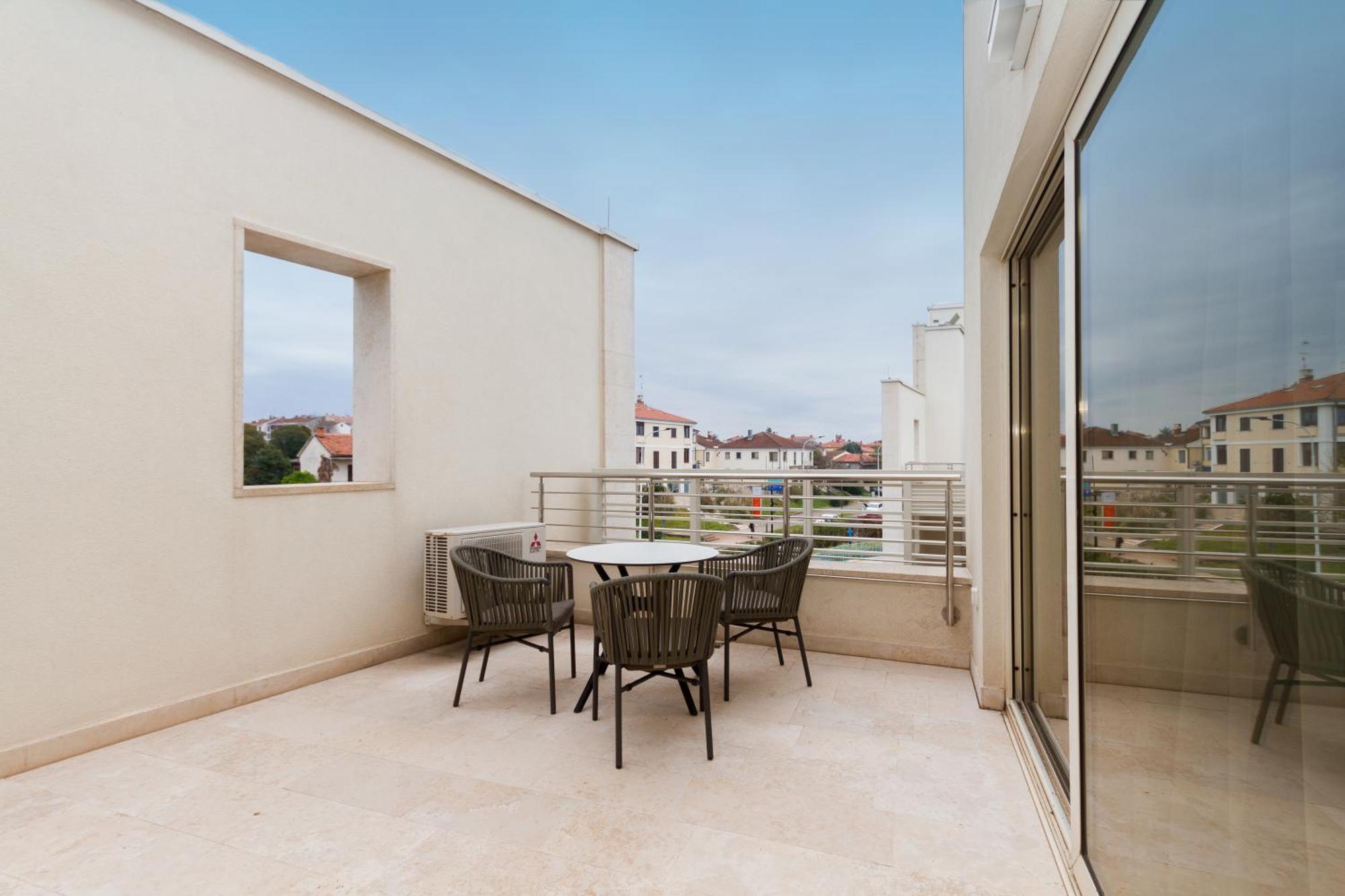 The Garden Palace Umag By Locap Group Exteriör bild